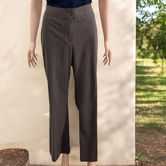 Worthington Women’s Brown Pinstripe Stretch Pants - Picture 9 of 16